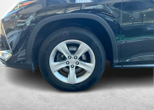 https://vehicle.imgix.net/4005774/b6b391bd-26e5-46fa-bf17-6611b1564e75.jpg