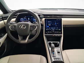 https://vehicle.imgix.net/4005786/6e3d3008-5daa-4ebf-9018-cc4bc6097293.jpg