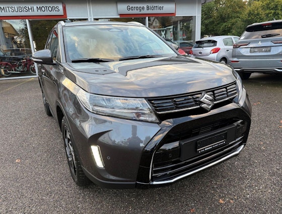 First vehicle image