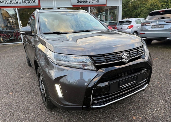 First vehicle image First vehicle image