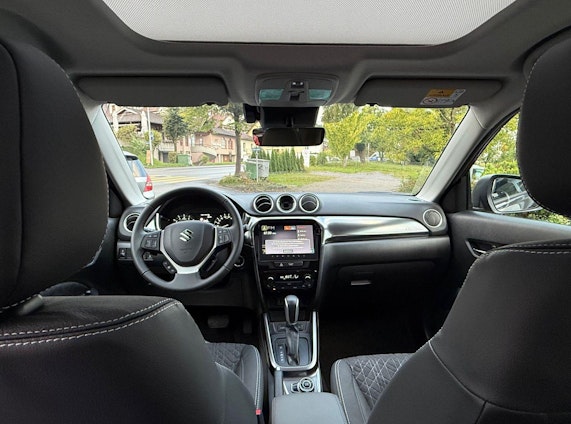 Vehicle image 4