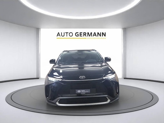 Vehicle image 4 Vehicle image 4