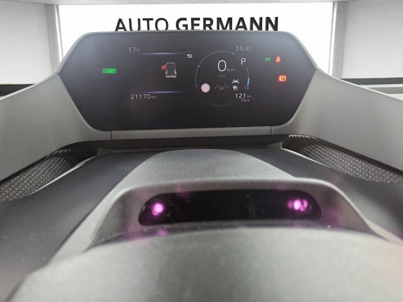 Vehicle image 9 Vehicle image 9