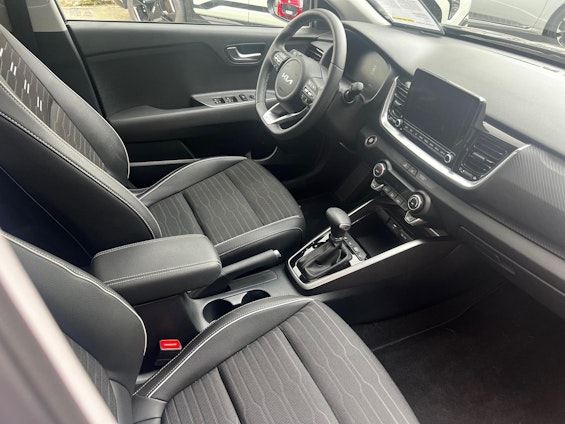 Vehicle image 7 Vehicle image 7