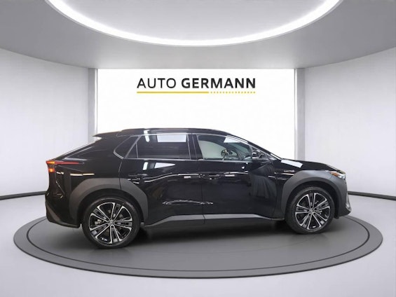 Vehicle image 6 Vehicle image 6