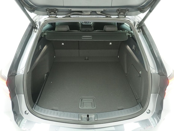 Vehicle image 23 Vehicle image 23