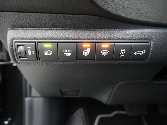 Vehicle image 19 Vehicle image 19