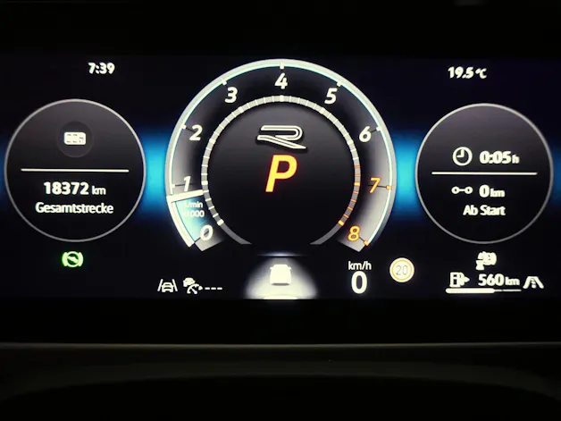 VW Passat Variant 2.0 TSI DSG R-Line 4Motion