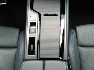 VW Passat Variant 2.0 TSI DSG R-Line 4Motion