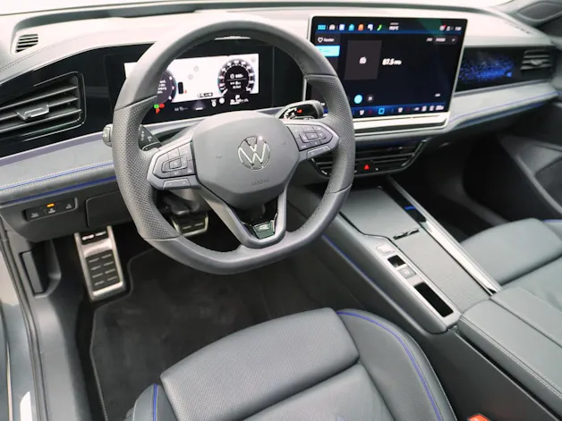 VW Passat Variant 2.0 TSI DSG R-Line 4Motion