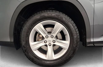 https://vehicle.imgix.net/4005843/a1fe7a3a-88ab-4752-82ea-0233f7eaf93f.jpg