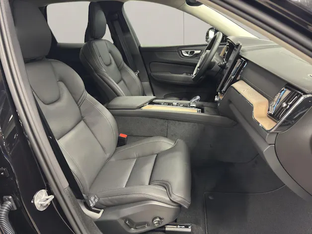 Volvo XC60 2.0 T8 TE Ultra Dark eAWD