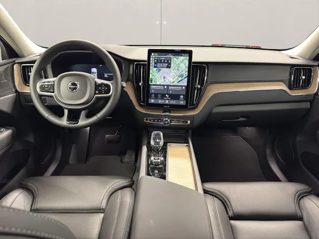Volvo XC60 2.0 T8 TE Ultra Dark eAWD