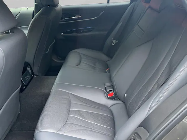 Toyota Mirai Fuel Cell Platinum 41635/000