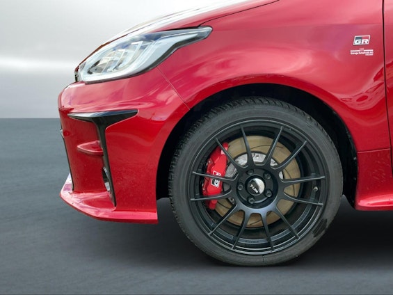 Vehicle image 16 Vehicle image 16