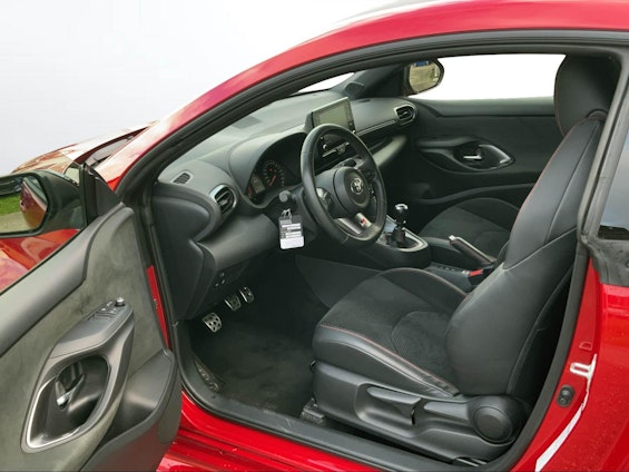 Vehicle image 3 Vehicle image 3