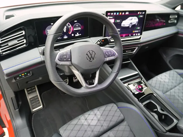 VW Tiguan 2.0 TSI DSG R-Line Black Style 4Motion (2025)