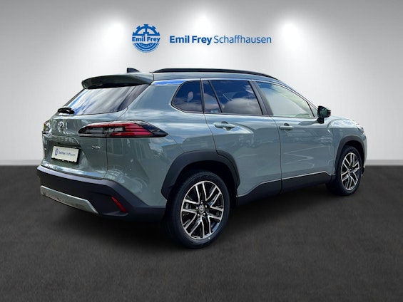 Vehicle image 6
