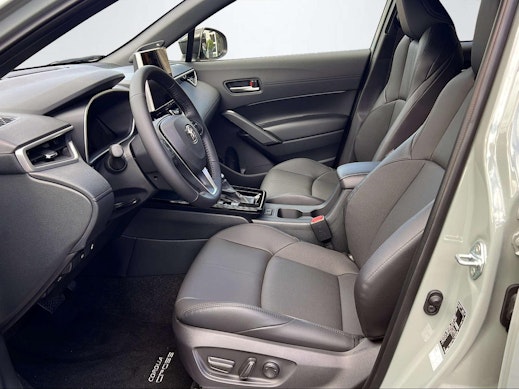 TOYOTA Corolla Cross 2.0 HSD Premium AWD-i 2