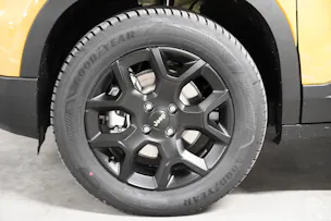 Jeep Avenger 1.2 MHEV Upland 4xe Leasing à partir de 0,99%