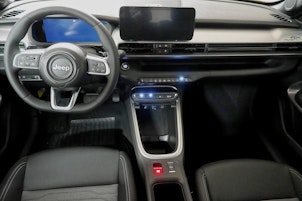 Fahrzeugbild JEEP Avenger 1.2 MHEV Upland 4xe Leasing à partir de 0,99%