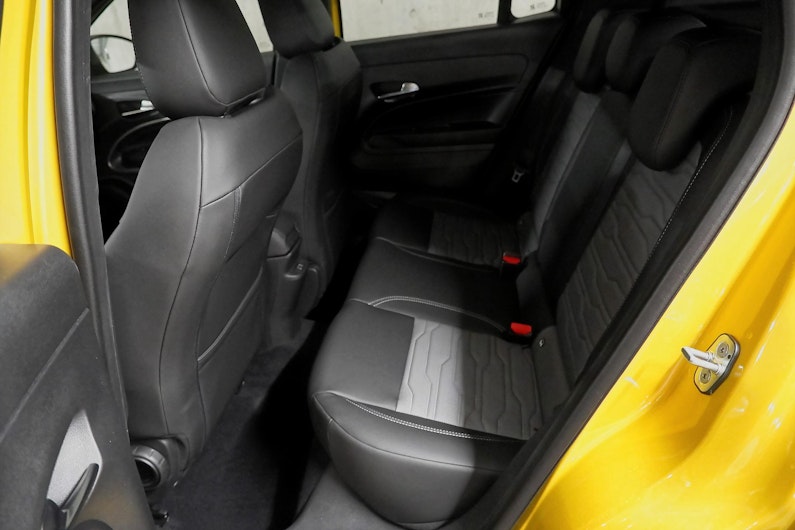 Vehicle image JEEP AVENGER