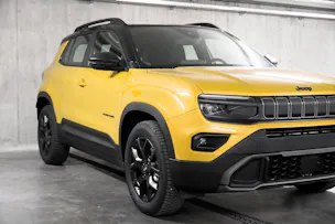 Jeep Avenger 1.2 MHEV Upland 4xe Leasing à partir de 0,99%