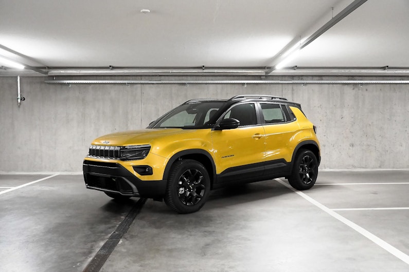 Vehicle image JEEP AVENGER