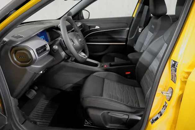 Jeep Avenger 1.2 MHEV Upland 4xe Leasing à partir de 0,99%