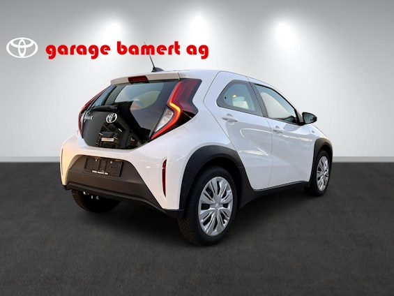 Vehicle image 5 Vehicle image 5