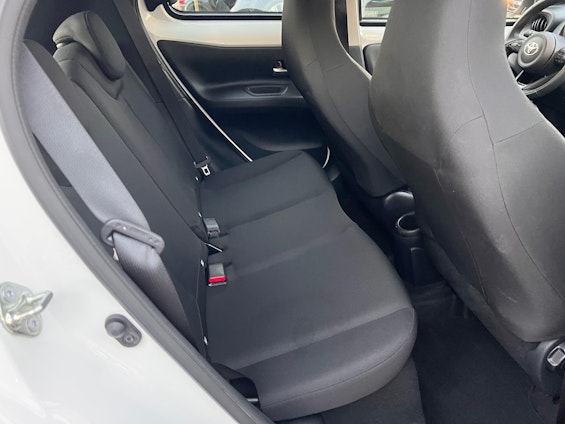 Vehicle image 11 Vehicle image 11