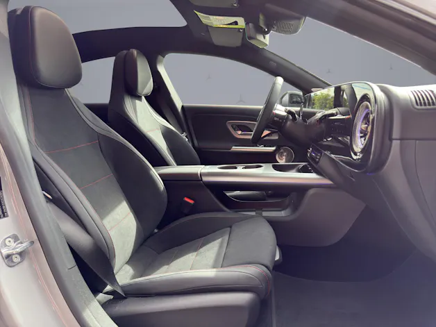 Mercedes-Benz CLA 350 AMG Line 4matic
