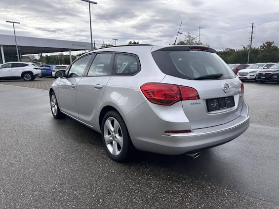 Vehicle image 3 Vehicle image 3