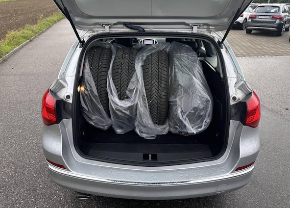 Vehicle image 8 Vehicle image 8