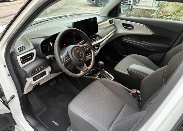 Vehicle image 7 Vehicle image 7