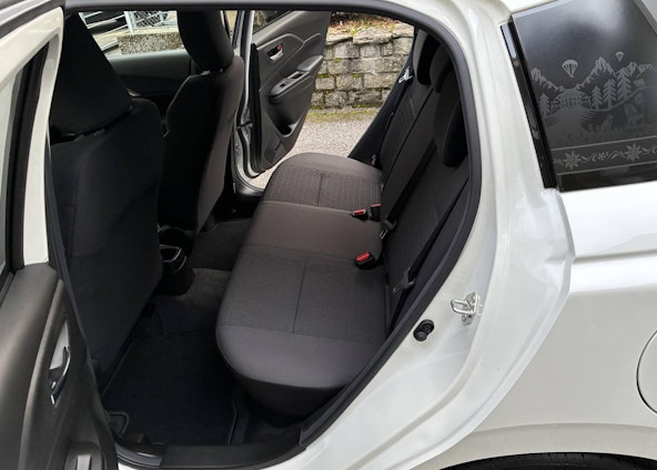 Vehicle image 8 Vehicle image 8