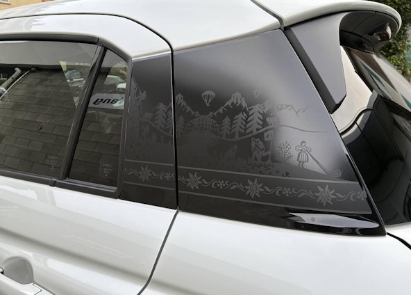 Vehicle image 12 Vehicle image 12