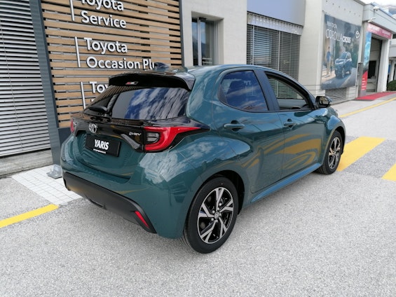 Vehicle image 2