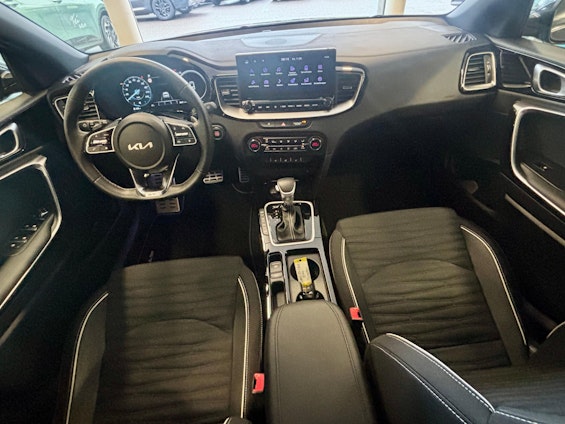 Vehicle image 7 Vehicle image 7