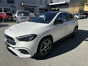 Mercedes-Benz GLA 220 AMG Line 4matic