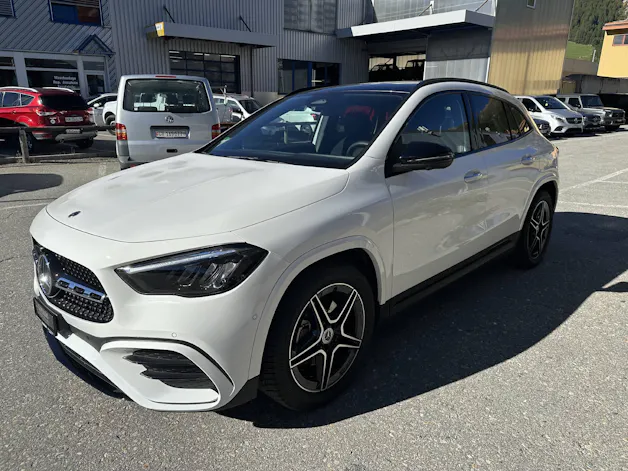 Mercedes-Benz GLA 220 AMG Line 4matic