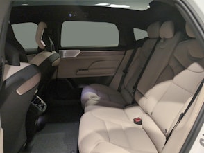 Vehicle image VOLVO ES90 Ultra