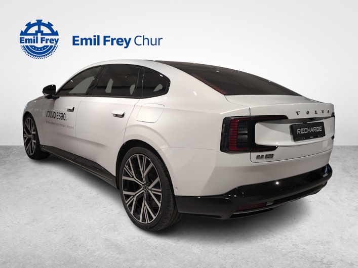 Vehicle image VOLVO ES90