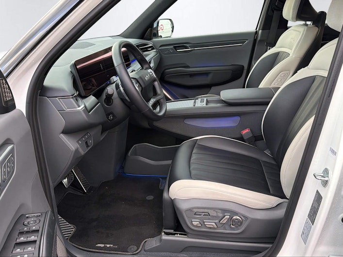 Vehicle image KIA EV9