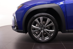 Vehicle image LEXUS UX 250h F-Line