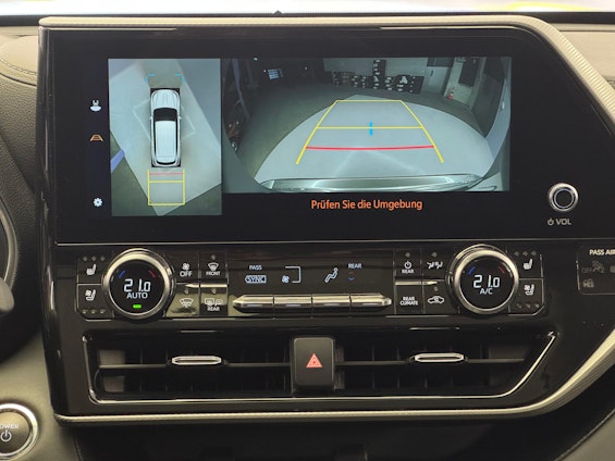 Vehicle image 15 Vehicle image 15