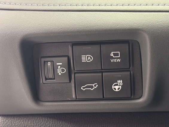 Vehicle image 17 Vehicle image 17