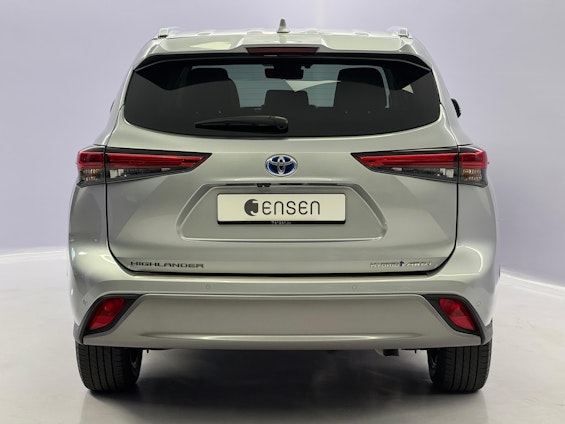 Vehicle image 3 Vehicle image 3