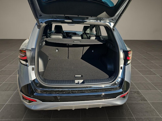 Vehicle image 14 Vehicle image 14