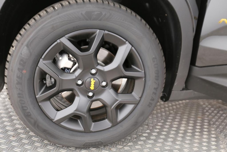 Vehicle image JEEP AVENGER